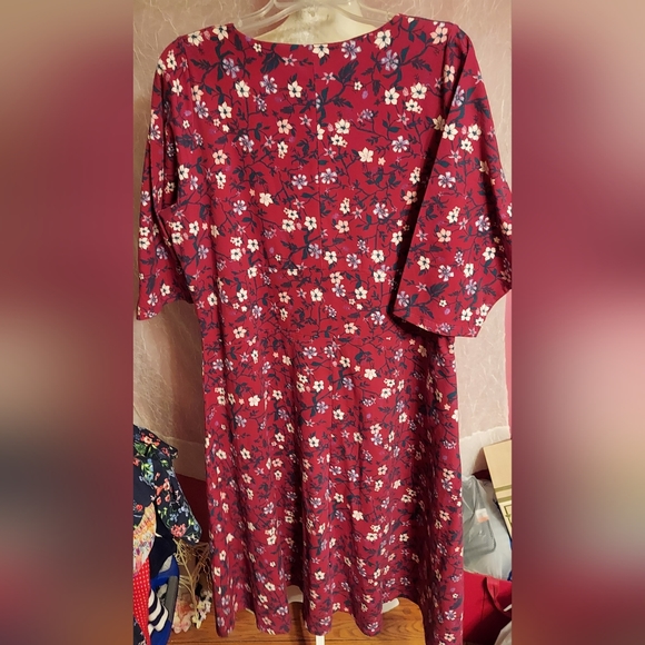 NEW Cotton Traders Tummy Control Floral Print Midi Burgundy Dress Size 18 - Picture 8 of 9